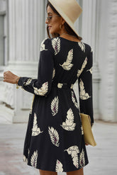 Robe fendue à manches longues et boutonnée imprimée